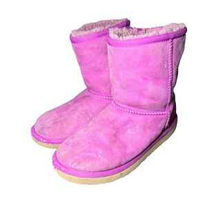UGG 5251 Classic Short Purple Size 2 Little Girls